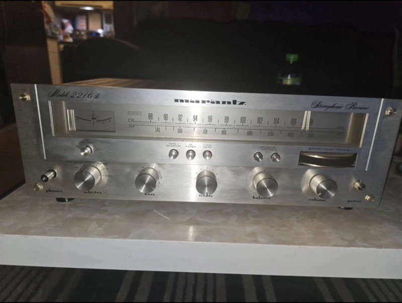 Marantz 2216 B 1978 Vintage Stereo Receiver excellent condition