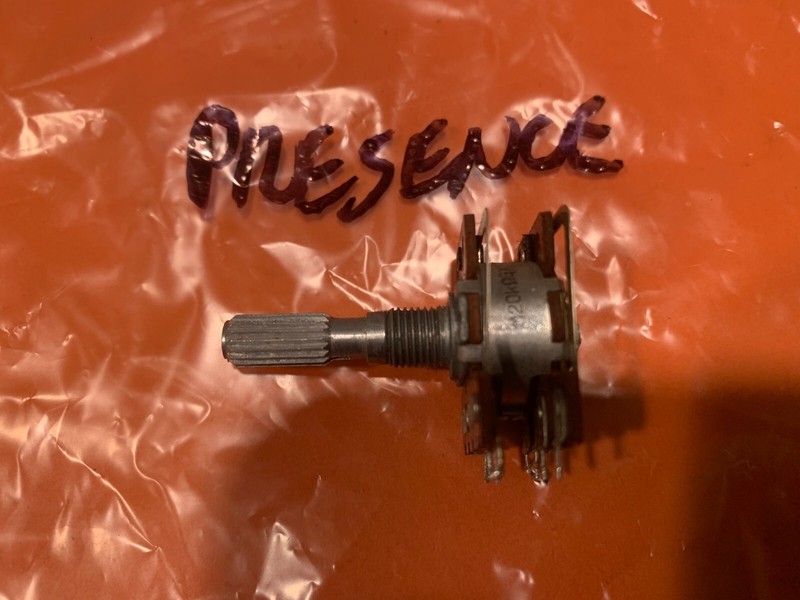 Yamaha CR-1040 Stereo Receiver Parting Out Presence Potentiometer