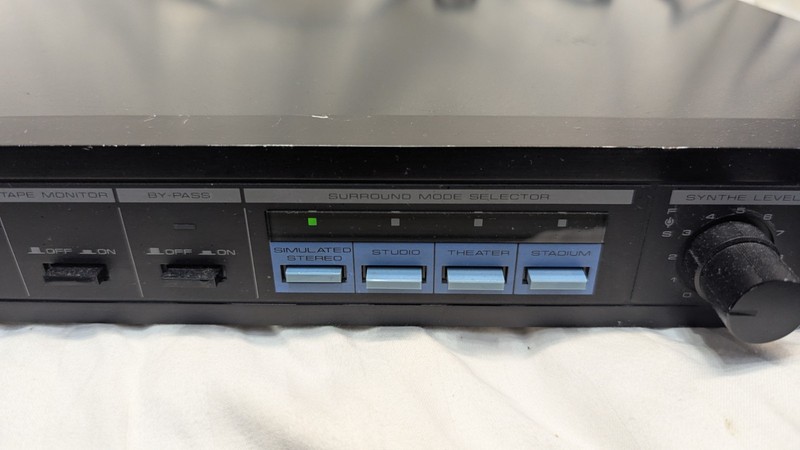 Pioneer SP-101 Synthesized Surround Processor (UNTESTED) gallery