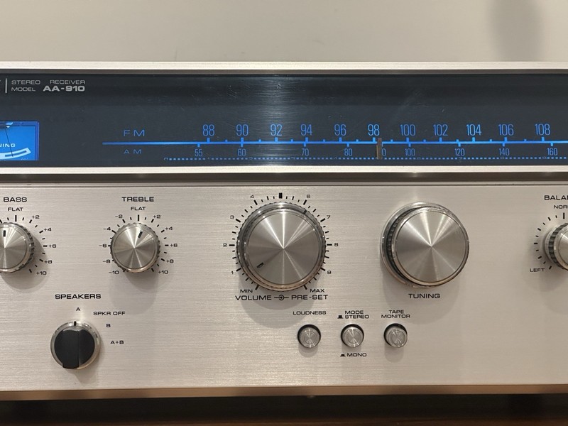 Akai AA-910 Receiver Fully Serviced Excellent Condition Wood Grain Cabinet Japan gallery