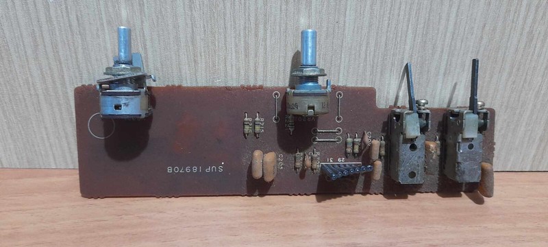 TECHNICS SU-Z2 small board