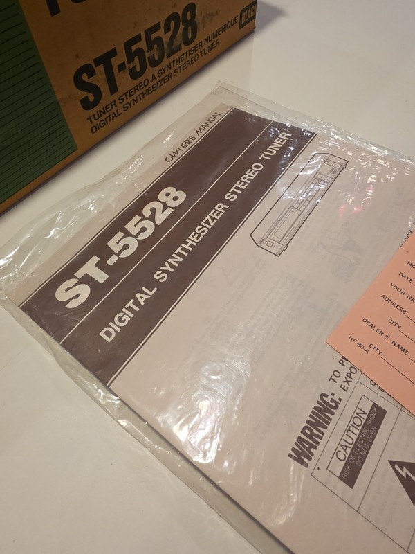 Rare Vintage Toshiba ST-5528 Digital Synthesizer Stereo Tuner In Original Box gallery