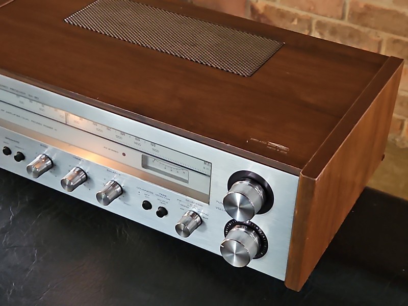 **SEE VIDEO** Technics SA-80 AM/FM Stereo Receiver gallery