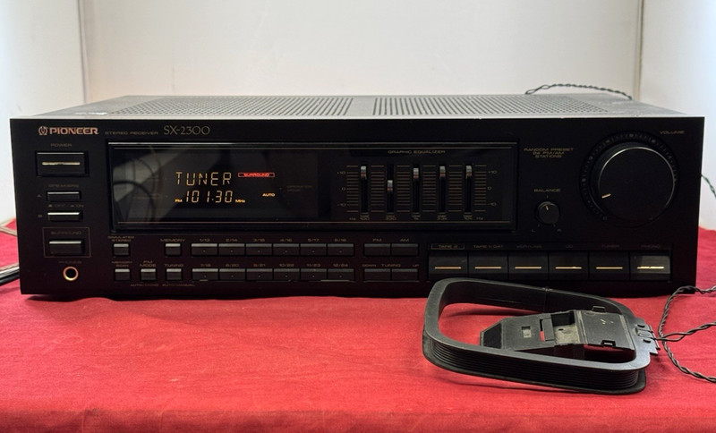 VIntage Pioneer SX-2300 Stereo Receiver – 60 Watts Per Channel