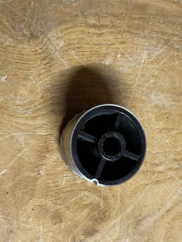 Kenwood KR-9400 Receiver Parts Out - Knob For Speaker Selector Balance Volume gallery