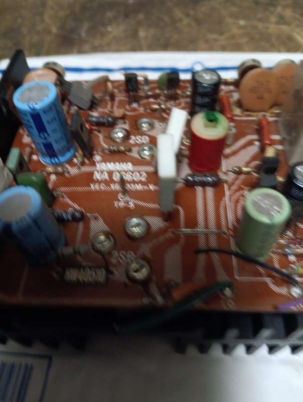YAMAHA CR-600 STEREO RECEIVER - Main Amp Board Untested gallery