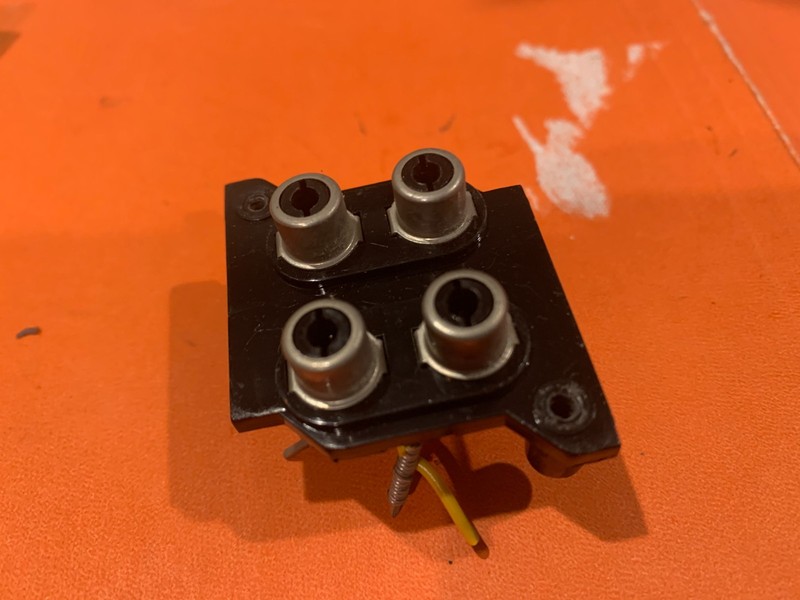 Marantz 2238B Stereo Receiver Parting out – Tape 2 RCA Jack Assembly