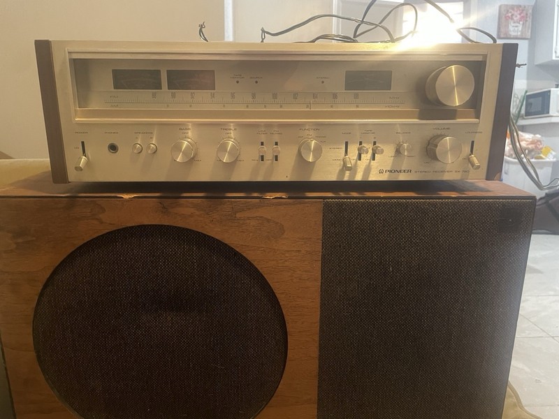 Pioneer SX-780 Vintage Stereo Receiver w/JBL L88 Nova