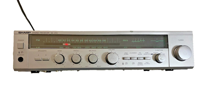 Sharp Stereo Receiver SA-250 AM FM Radio Tuner Amplifier Tested Working Vintage