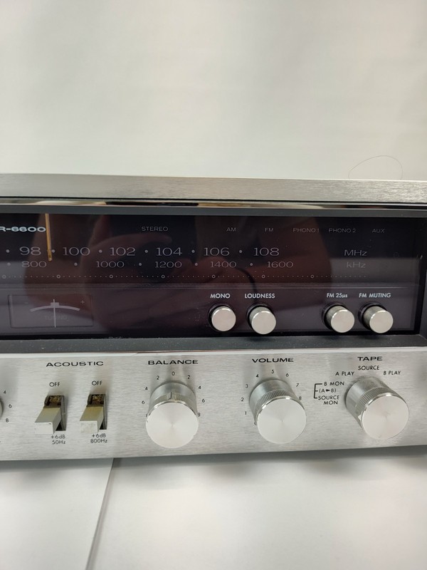 Kenwood KR-6600 AM-FM Stereo Tuner Amplifier Receiver Parts or Repair gallery