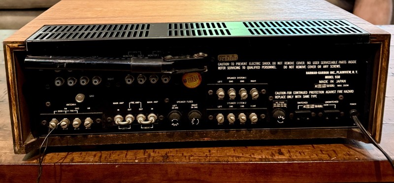 Harman Kardon 930 Stereo Receiver gallery