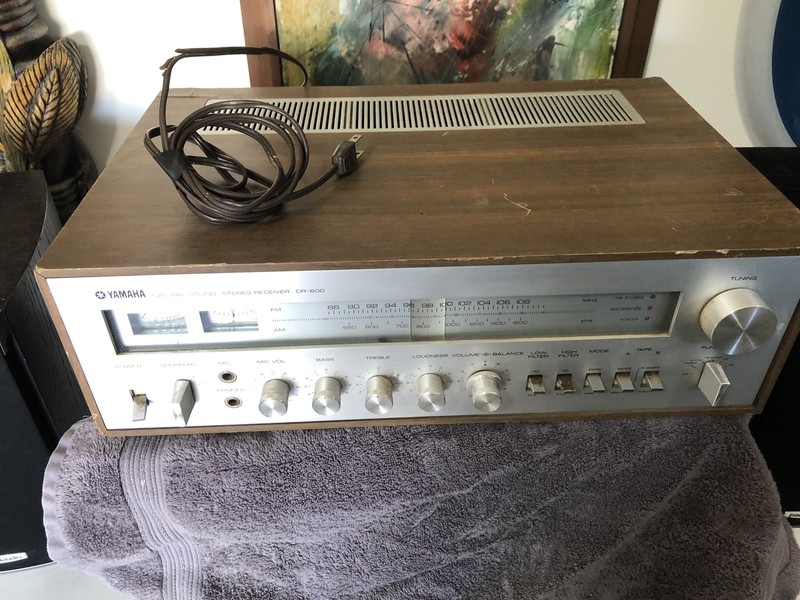 Yamaha CR-600 AM/FM Stereo Receiver for PARTS/REPAIR