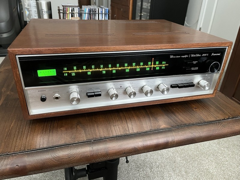 Sansui 2000X Vintage Stereo Receiver Excellent Condition.