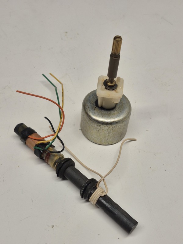 Fisher Audio Component System MC-3050 Tuner Weight And Antenna