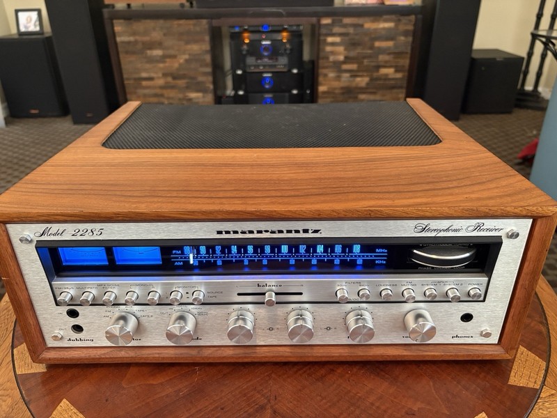 Marantz 2285 Vintage Stereo Receiver Walnut Cabinet Tested Cleaned Excellent gallery