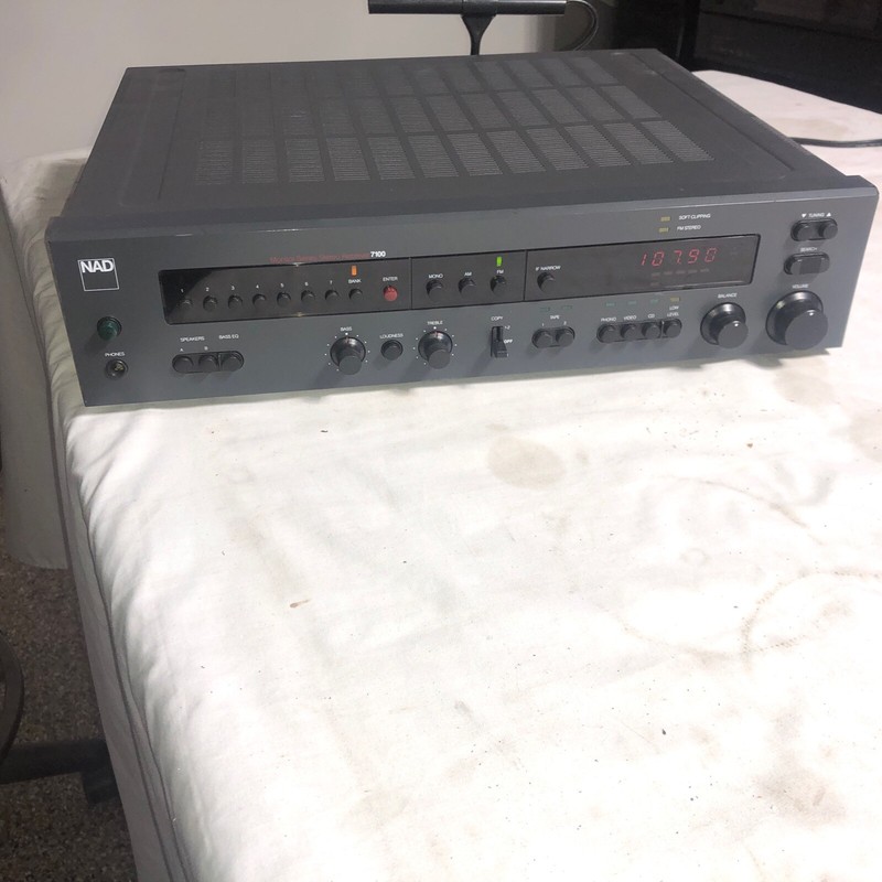 NAD 7100 Monitor Series Two Chanel Stereo Receiver Working