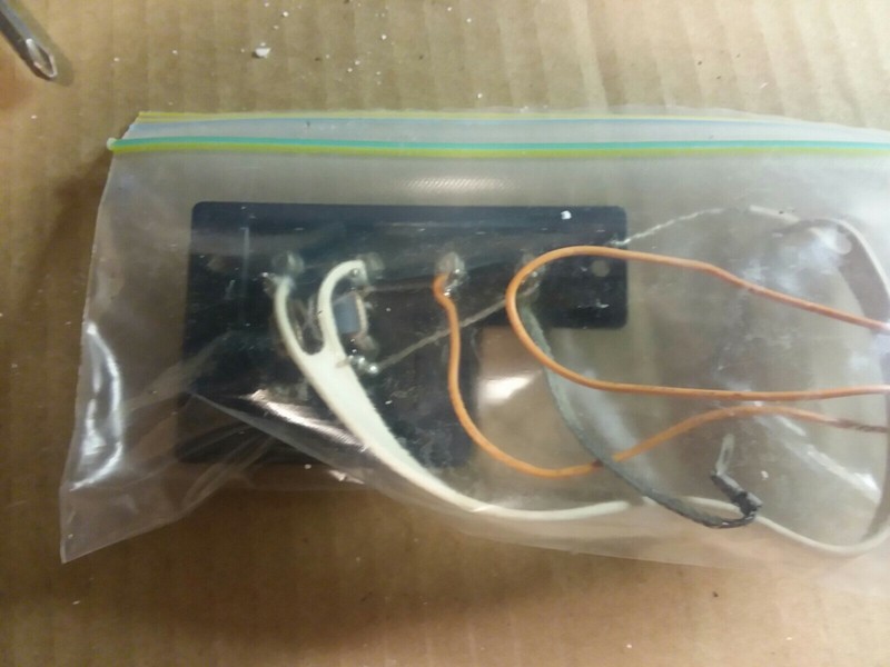 Sony STR-V3 Stereo Receiver Parting antenna bracket gallery