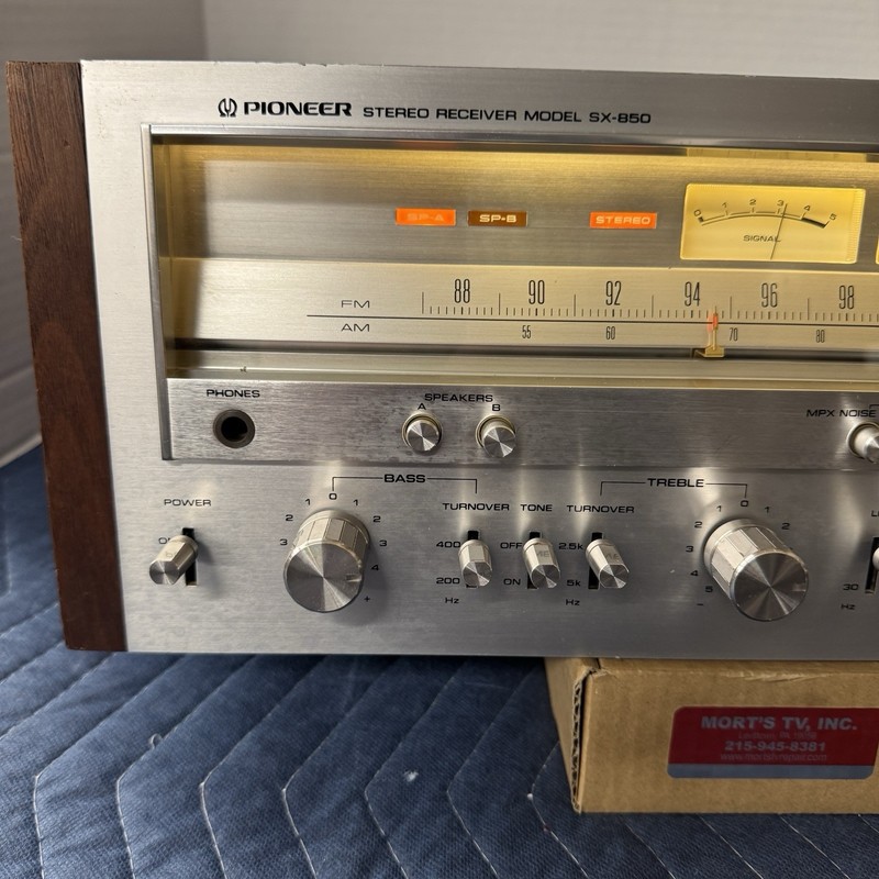 PIONEER SX-850 VINTAGE AM/FM STEREO RECEIVER - SERVICED - CLEANED - TESTED gallery