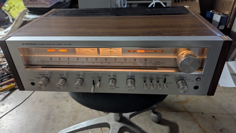 Pioneer SX-750 Good Stereo Receiver Serviced NICE WARM VINTAGE 50 WPC POWER