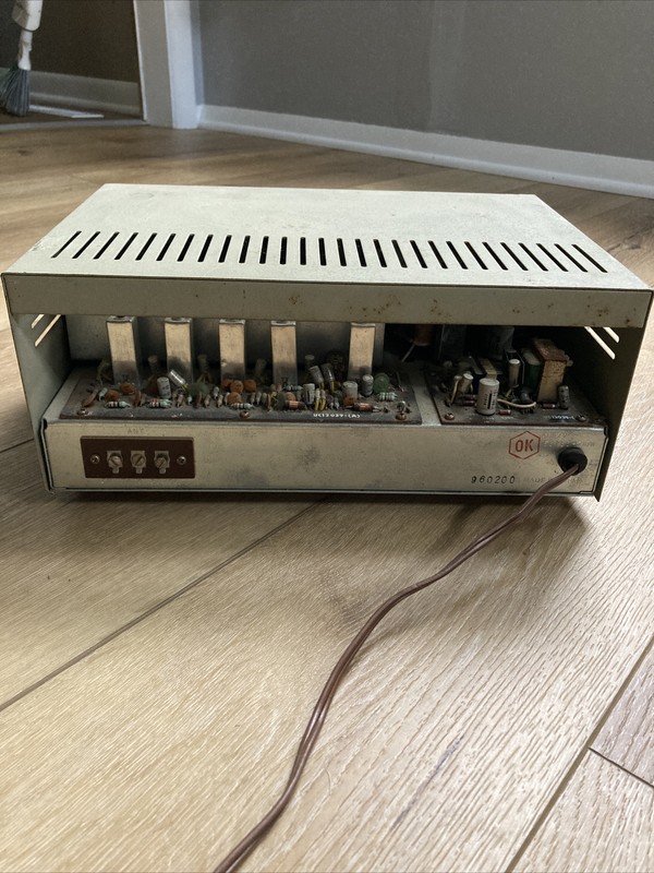 Vintage Allied Receiver A-2589 Solid State Parts Or Repair gallery