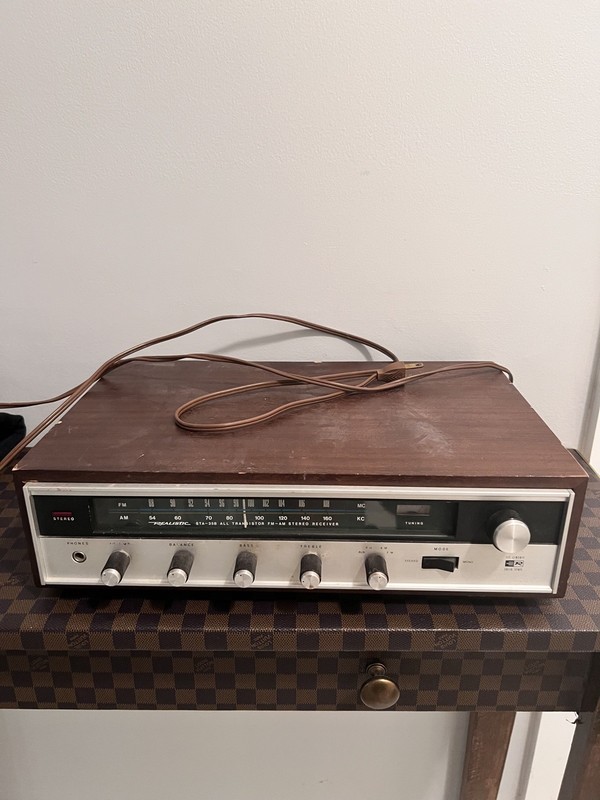Realistic STA-35B AM/FM Stereo Receiver
