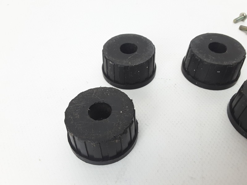 SANSUI 8080DB 9090DB RECEIVER PARTS: SET OF 4 ORIGNAL FEET gallery