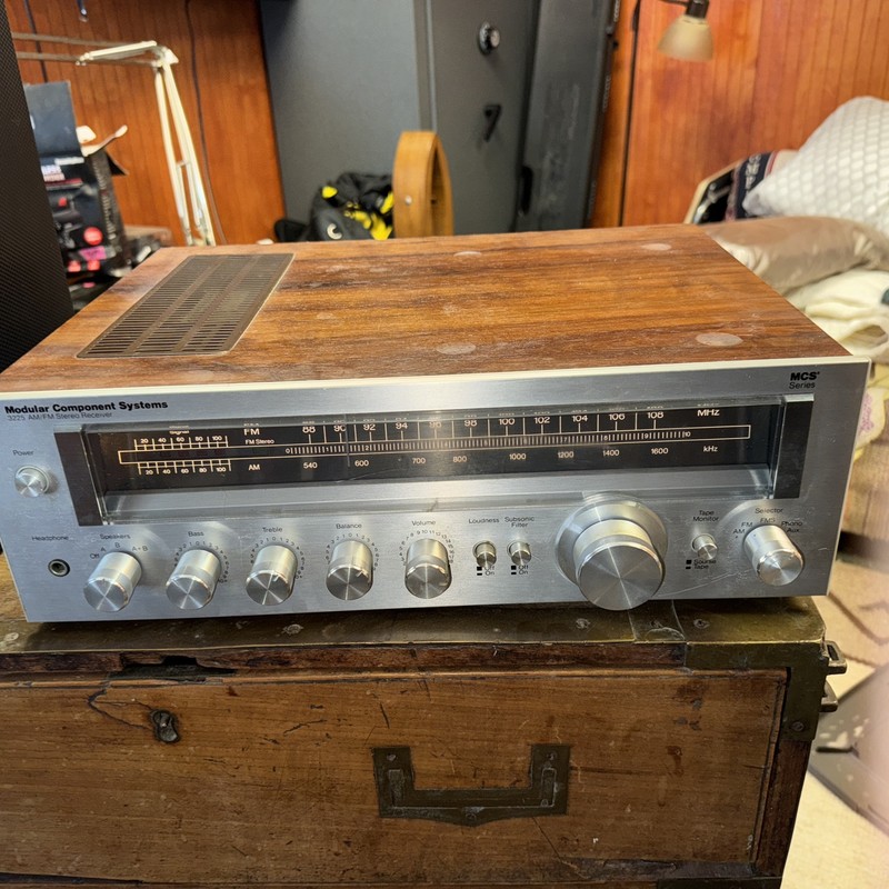 Vintage MCS 3225, 27W AM/FM Stereo Receiver, 1970s. Working Condition