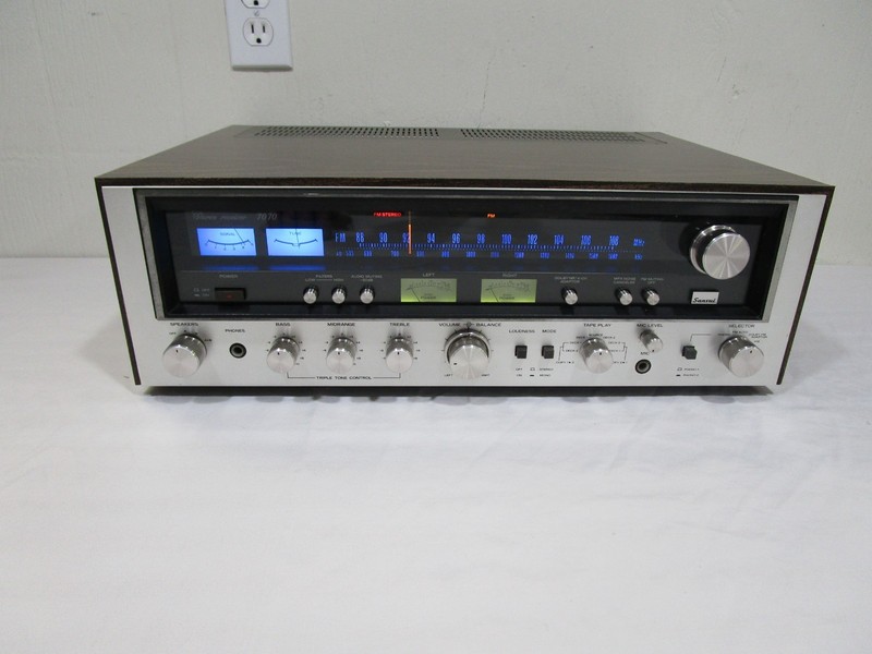 Nice Sansui 7070 Stereo Receiver w/ New LEDs - Serviced - Recapped ------ Cool! gallery