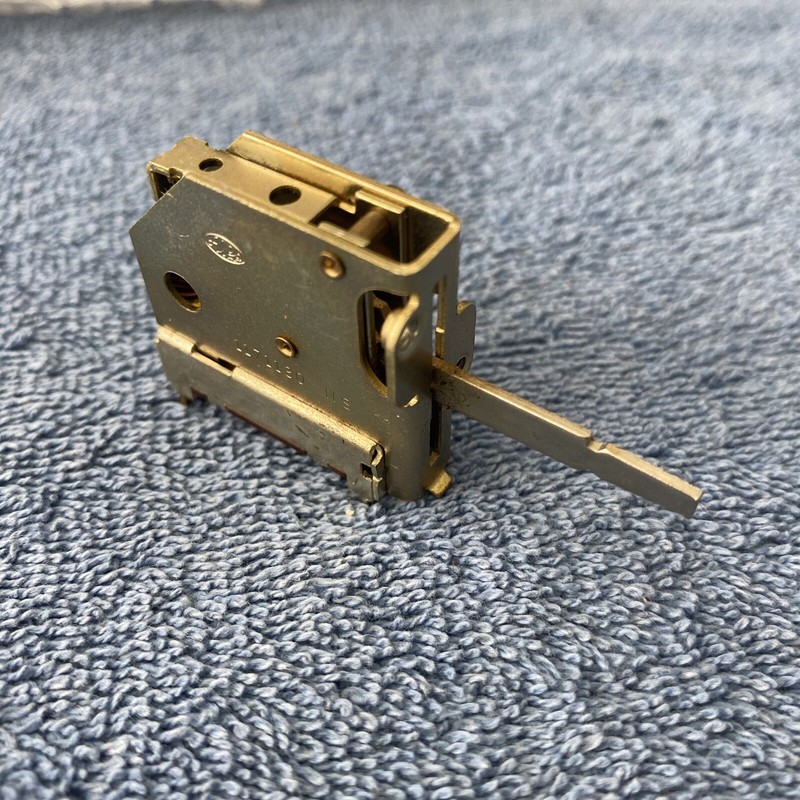 Sansui AU-717 Loudness, High, Subsonic Filter Switch – Part Number 1171130