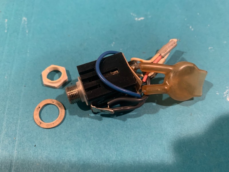 PIONEER SX-535 Stereo Receiver – Parting Out – MIC Jack Assembly