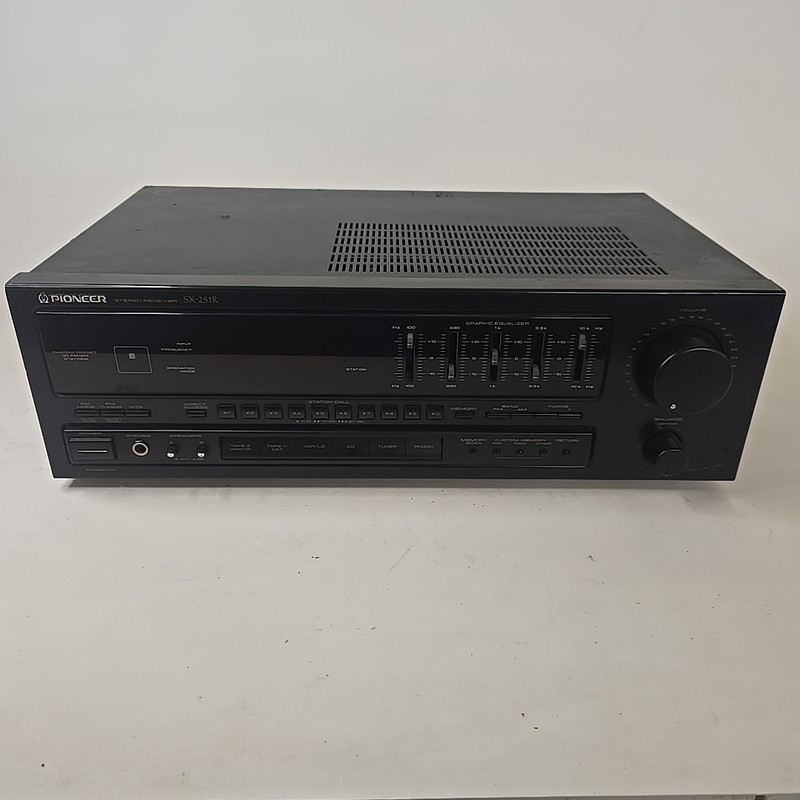 Vintage Pioneer SX-251R Stereo AM/FM Receiver (No Remote)
