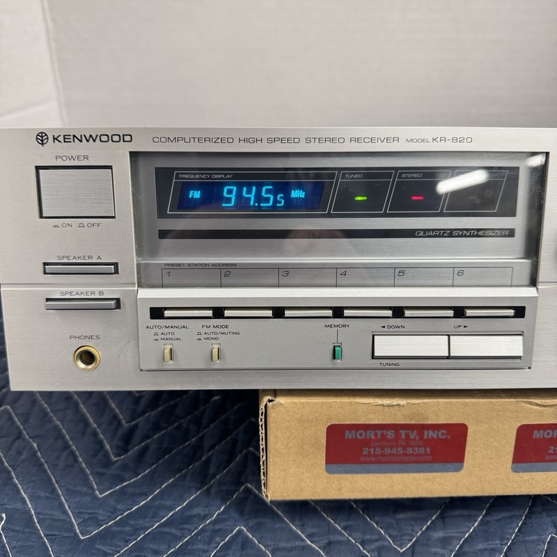 KENWOOD KR-820 VINTAGE AM/FM STEREO RECEIVER - SERVICED - CLEANED - TESTED gallery