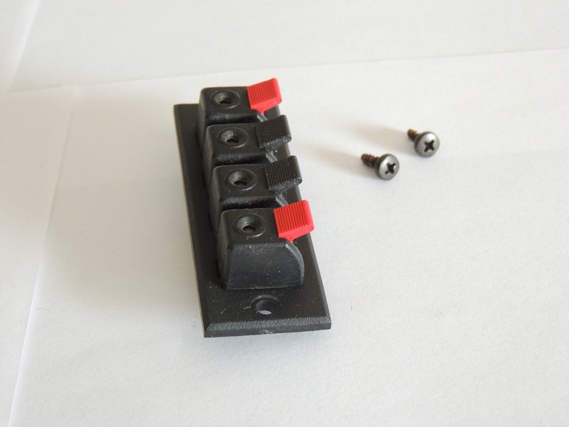 Yamaha CR-820 Speaker Output Terminal LA00194 gallery