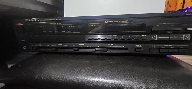 SCOTT RS 250 AM/FM - Quartz Digital Synthesized Stereo Receiver