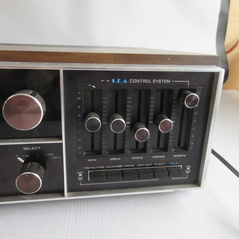 VTG JVC FM-AM Stereo Receiver VR-5541 Japan Powers up - UNTESTED as is gallery