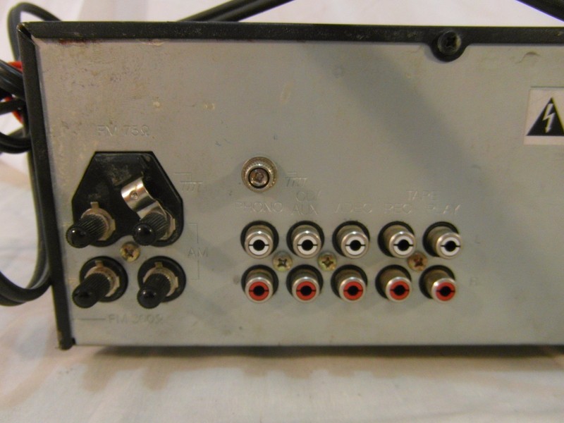 Kenwood AM-FM Stereo Receiver KR-A46 Black FOR PARTS ONLY 31598 gallery
