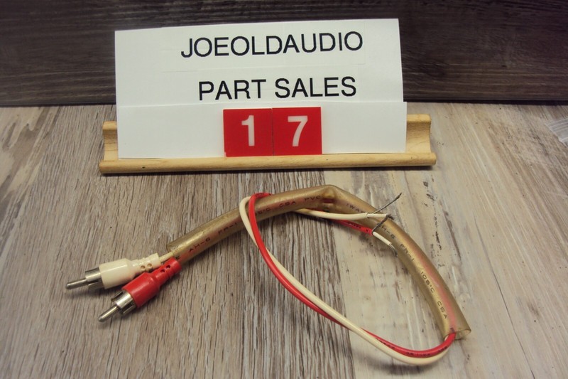 Unbranded 17" Red/White RCA Plugs To Stripped Ends. Tested