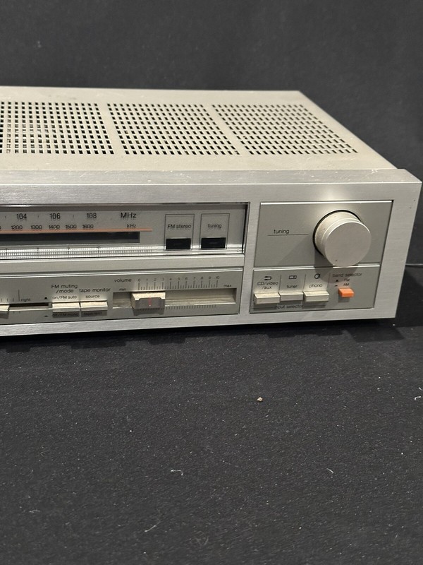 Vtg 1984 Technics SA-121 AM/FM Silver Stereo Receiver WORKING gallery