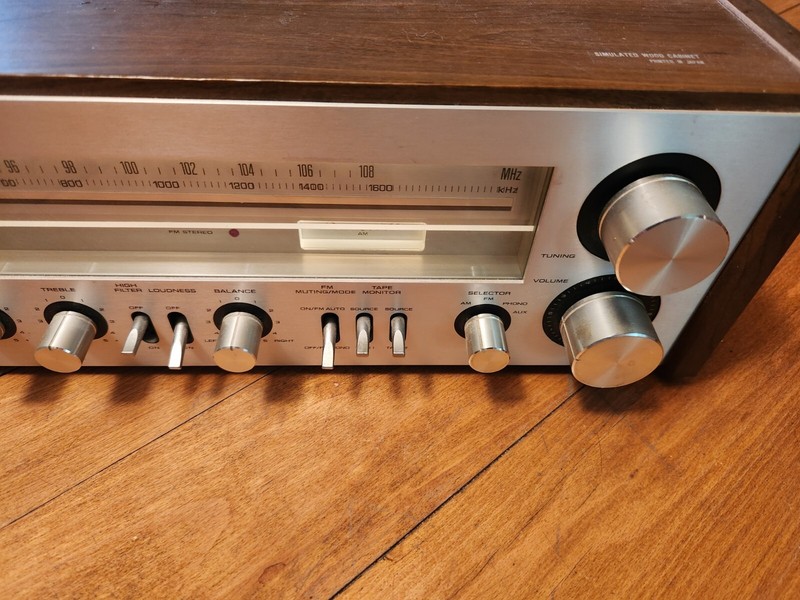 Technics SA-300 FM/AM Receiver Classic Silver Faced Read!! gallery