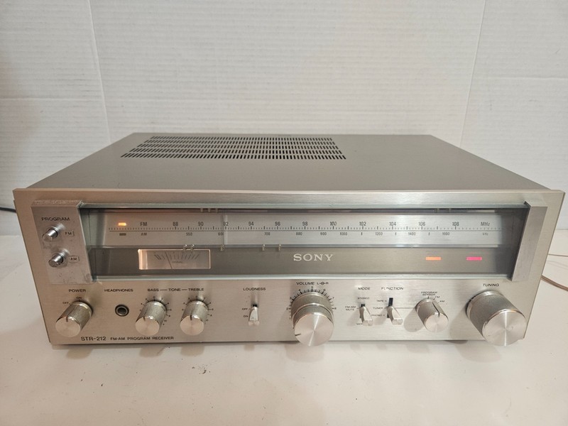Sony STR‑212 Vintage AM/FM Stereo Receiver – Phono/Tape – Tested – READ gallery