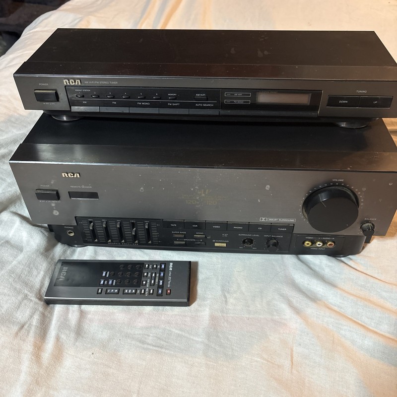 RCA stereo system vintage PA 120-101B With Stereo Tunner And Remote