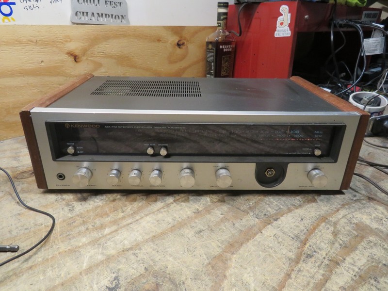 ~Vintage ~ KENWOOD AM/FM STEREO RECEIVER KR-3600 For Parts Only AS IS POWERS ON