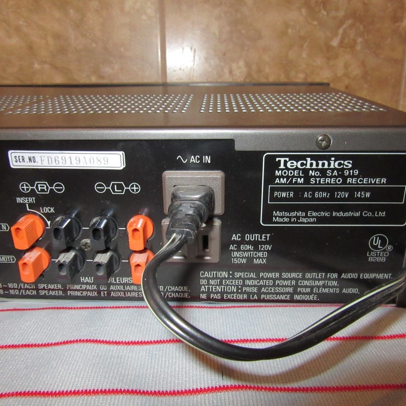 Technics SA-919 Quartz Lock 16 Channel Random AM/FM Stereo Receiver gallery