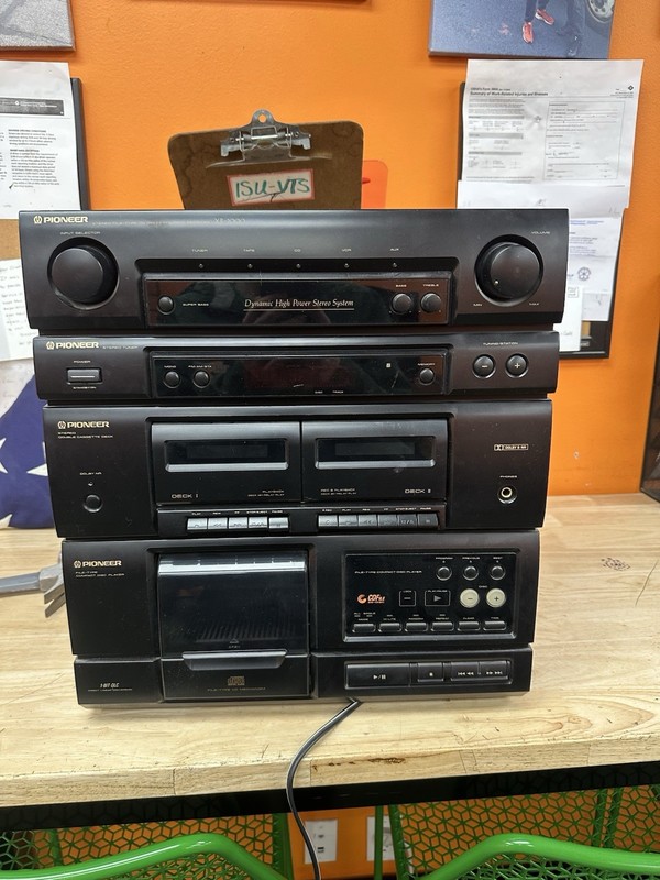 Vintage Pioneer XR-2000 Dynamic High Power Stereo System
