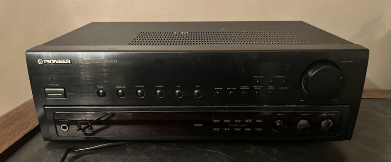 Pioneer SX-203 AM/FM/PHONO Stereo Receiver POWERS ON READ FAST SHIPPING READ VTG gallery