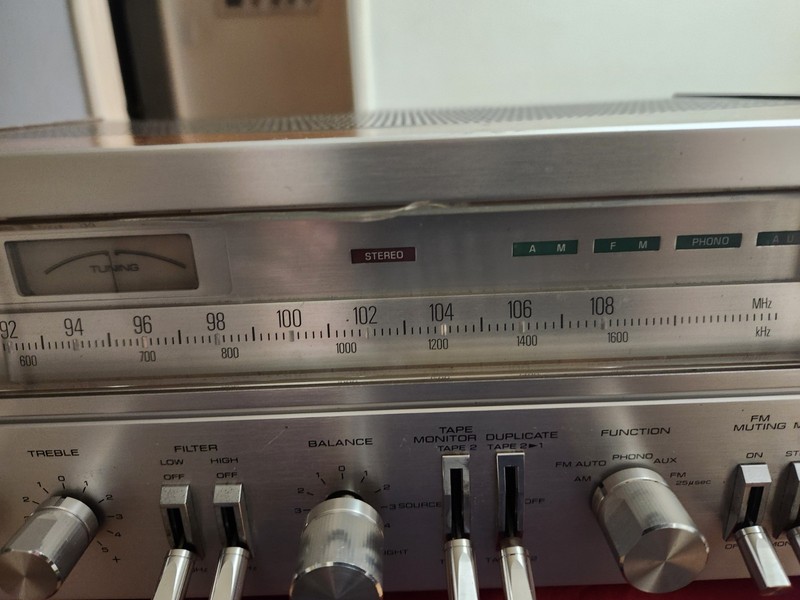 Toshiba SA-750 Stereo Receiver gallery