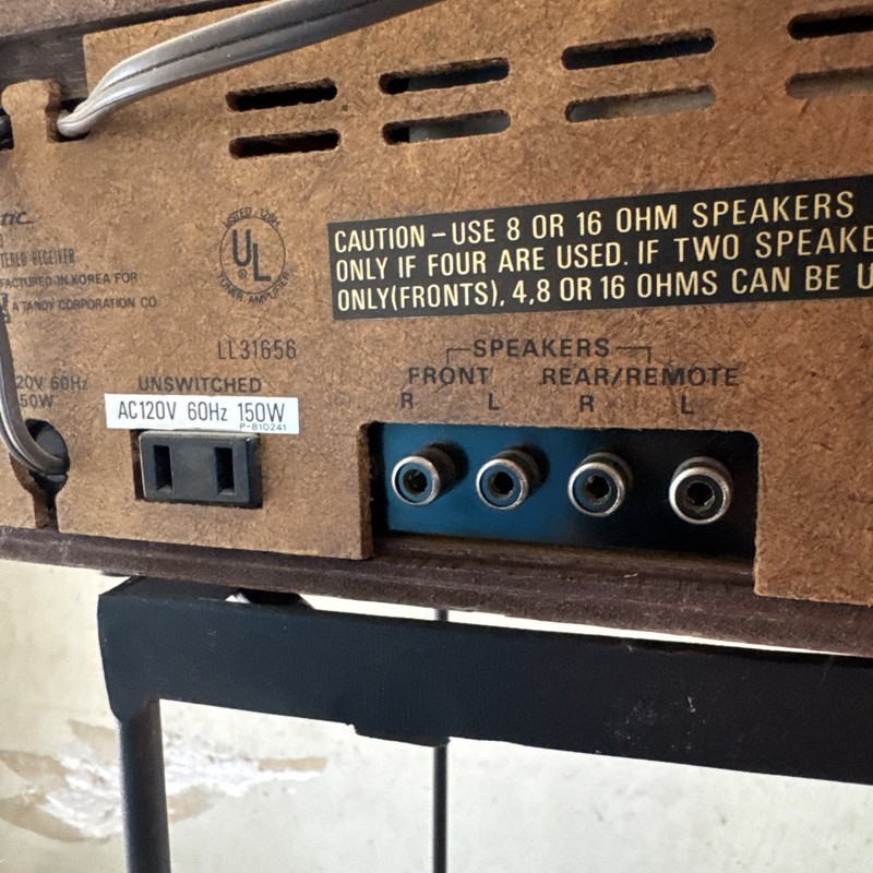 Realistic STA-15 AM/FM Stereo Receiver Woodgrain Cabinet with Manual. gallery