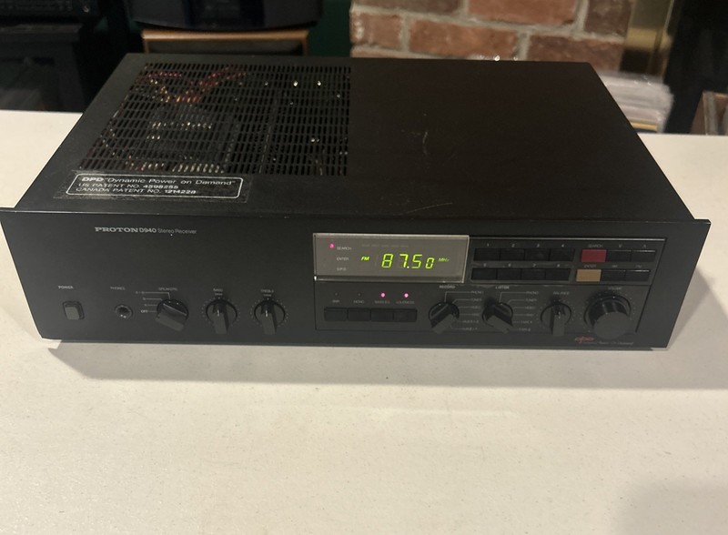 Proton D940 AM / FM Stereo Phono Receiver DPD Dynamic Power TESTED WORKING