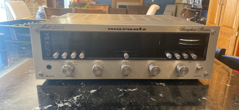 MARANTZ 2225 Receiver Tested Working, Original Condition