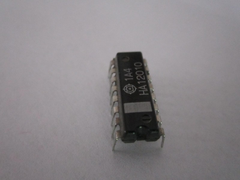 Pioneer SX-3800 SX-3700 Circuit Chip Fluorescent Display (16 Pin) HA12010 gallery
